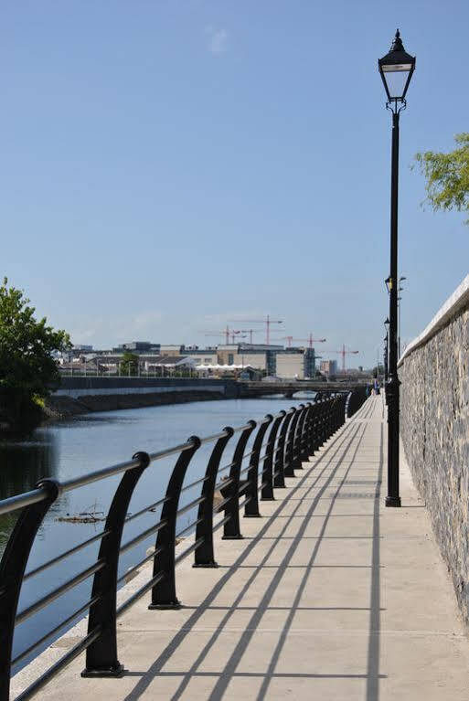 Baggotrath House Apartments, Newbridge Ave, Dublin 4 מראה חיצוני תמונה