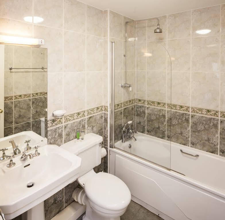 Baggotrath House Apartments, Newbridge Ave, Dublin 4 מראה חיצוני תמונה